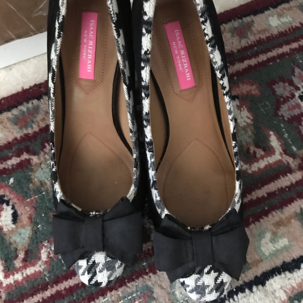 Isaac Mizrahi houndstooth bow heels